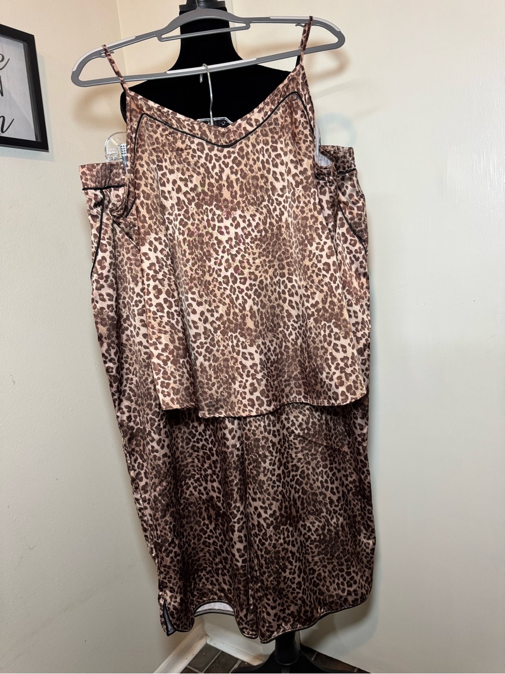 Secret Treasures Leopard Print PJs Size XL